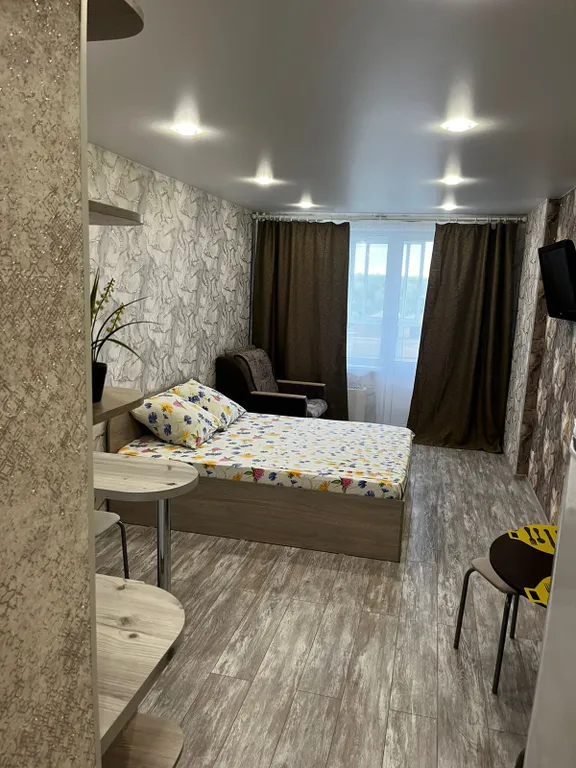 Светлая квартира-студия со свежим ремонтом и новой мебелью