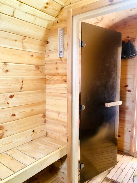 Уютный деревянный загородный дом в живописном селе