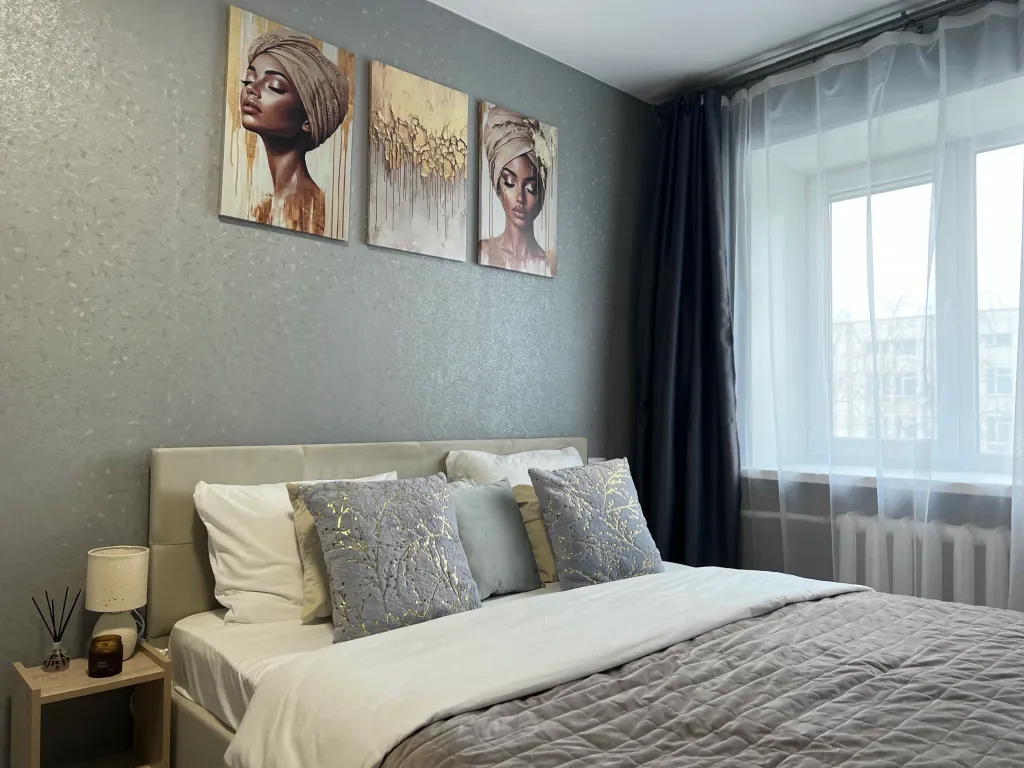 Новая большая квартира в самом центре Екатеринбурга — аренда посуточно в Екатеринбург