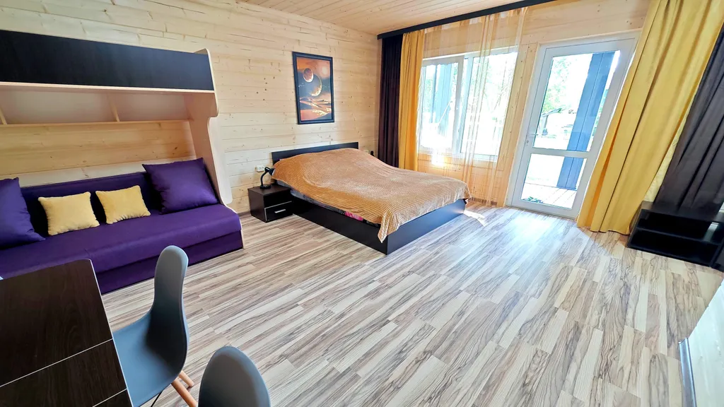 Квартира Солнечный домик-студия люкс с террасой, кухней, ванной комнатой — аренда посуточно в Браслав