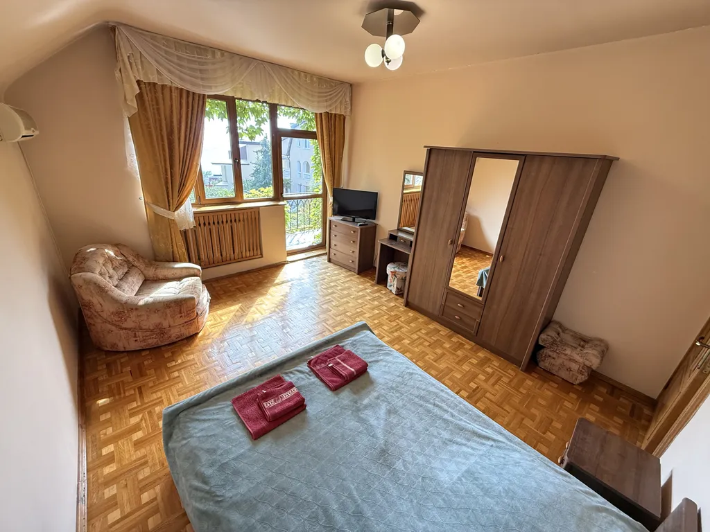 Дом с теплым бассейном у моря в Ялте