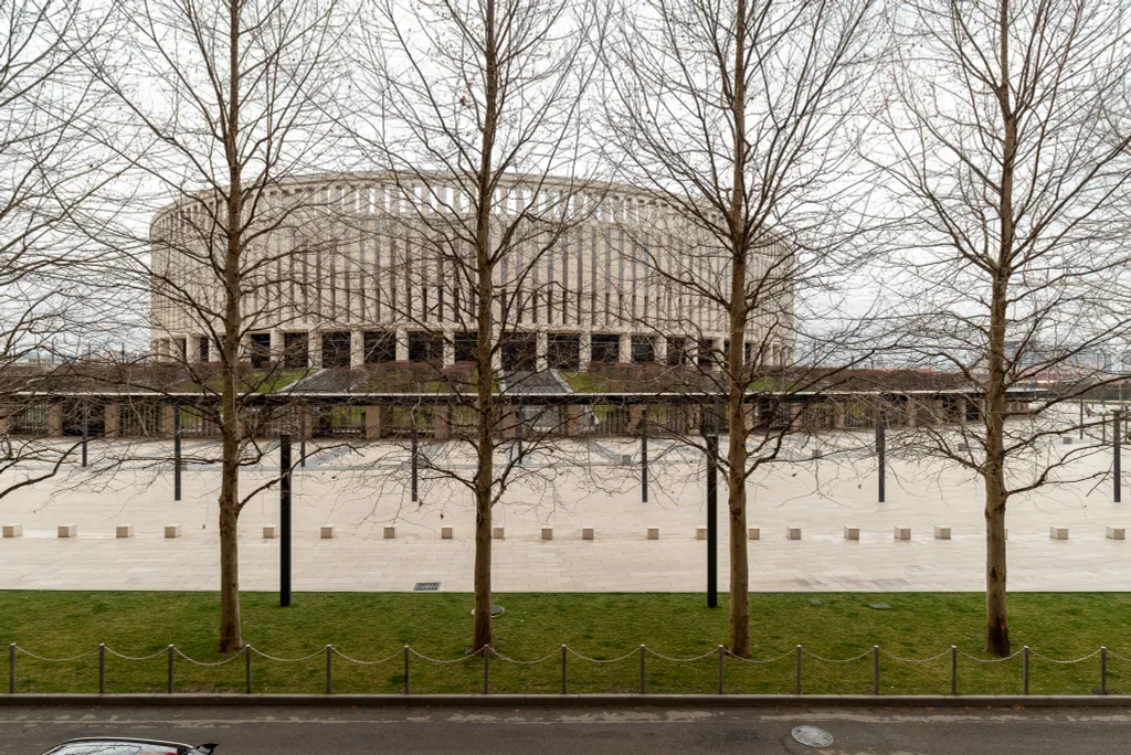 4-комнатная Квартира