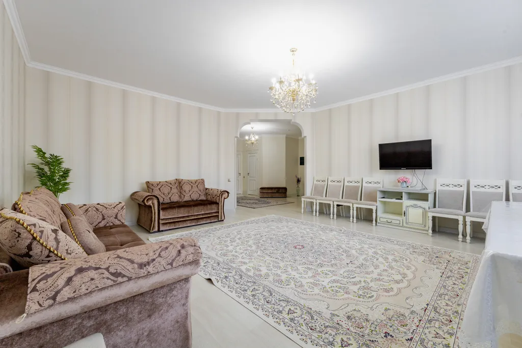 3-х комнатная квартира в самом центре столицы с видом на Байтерек