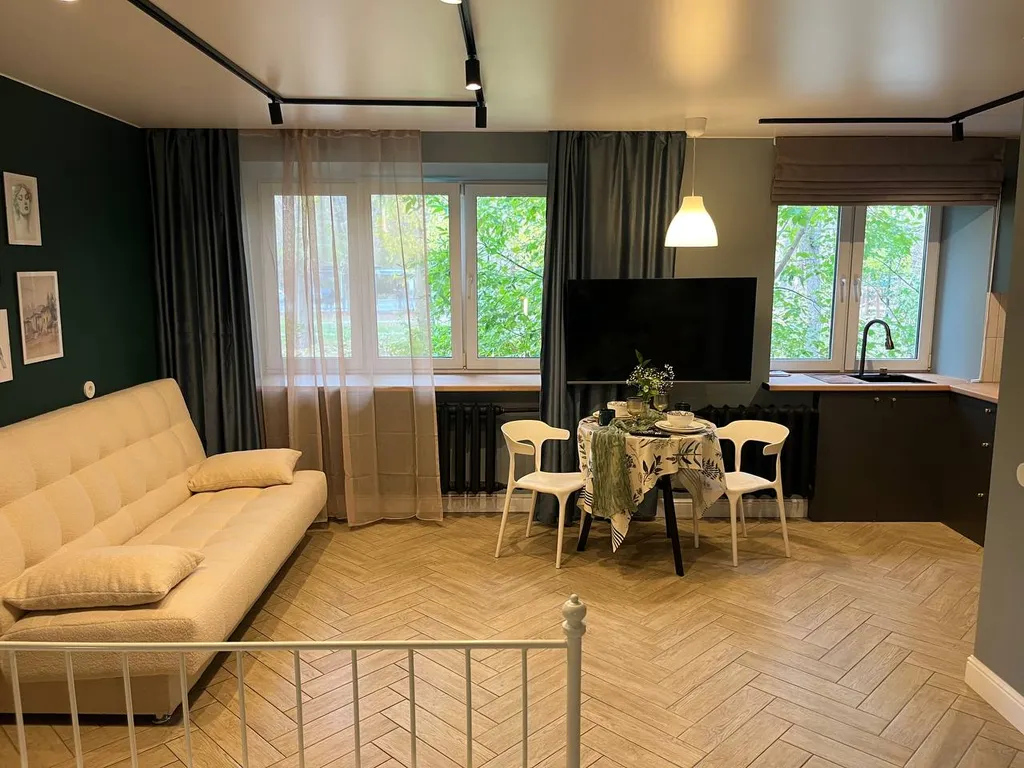 Стильная студия у ТРЦ Планета