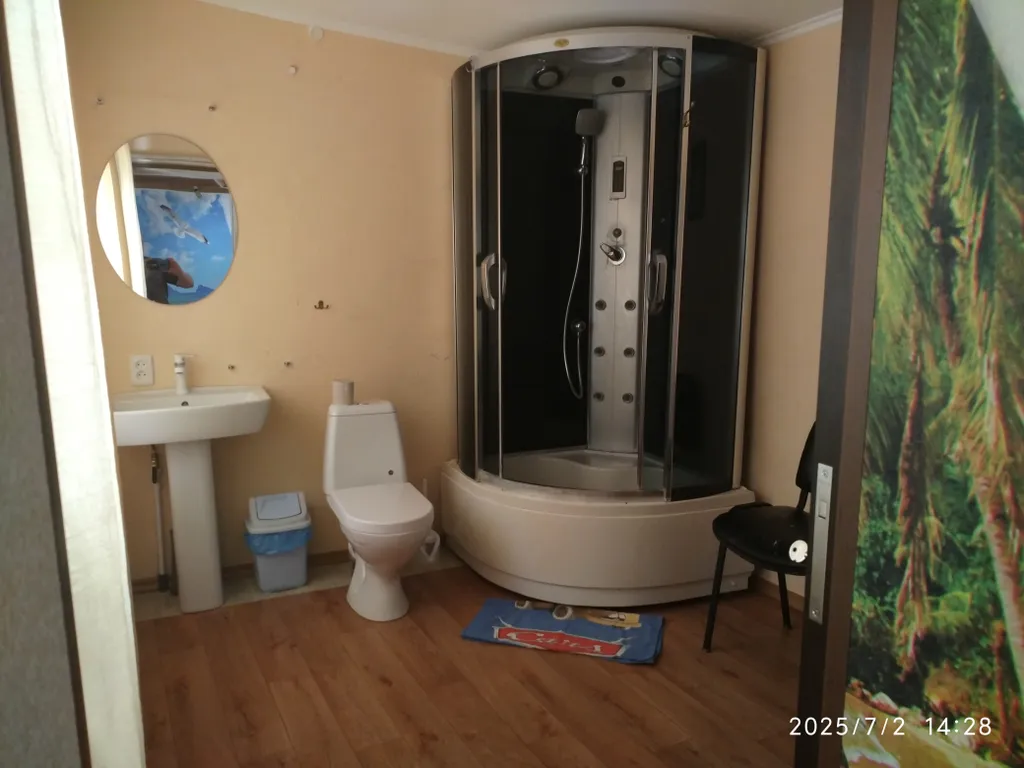 Шести местный номер с удобствами