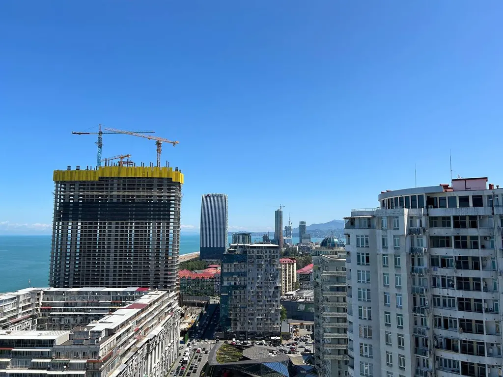 Grand sea&city view apartment in alliance palace