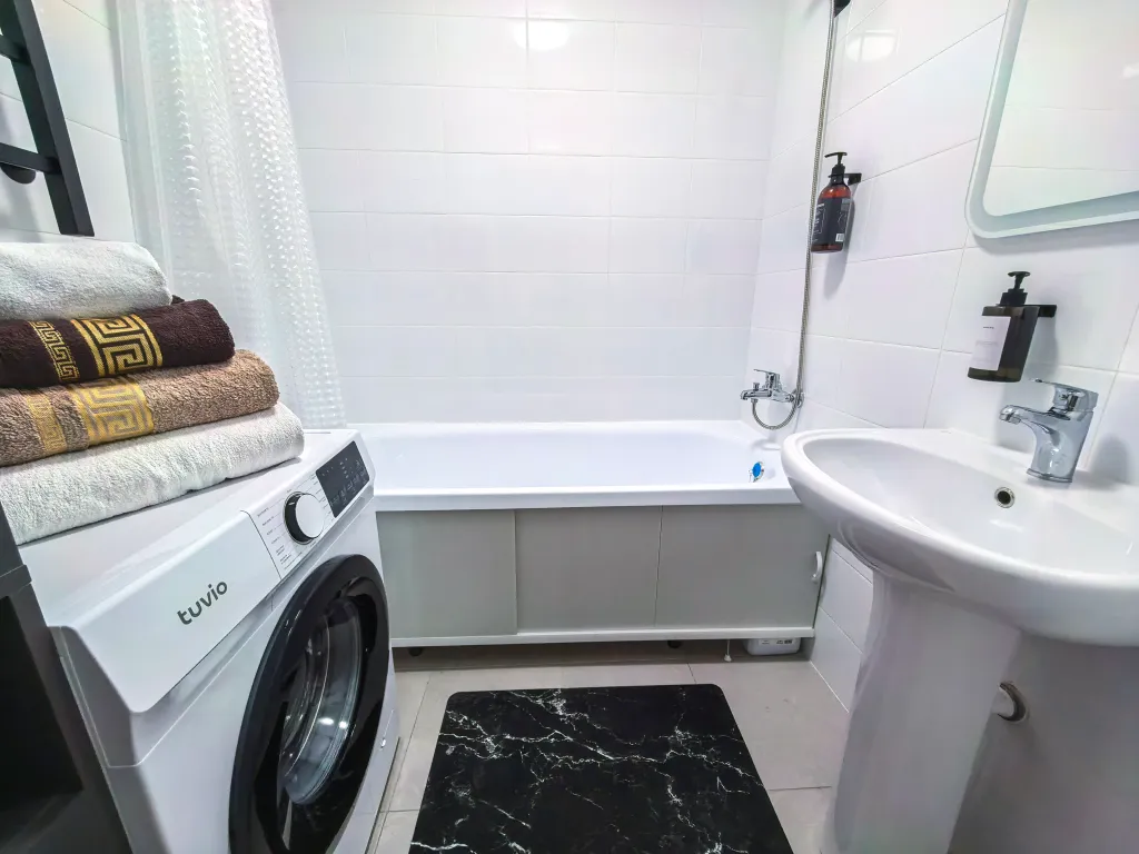 Новая вместительная квартира у МРНЦ им. Цыба