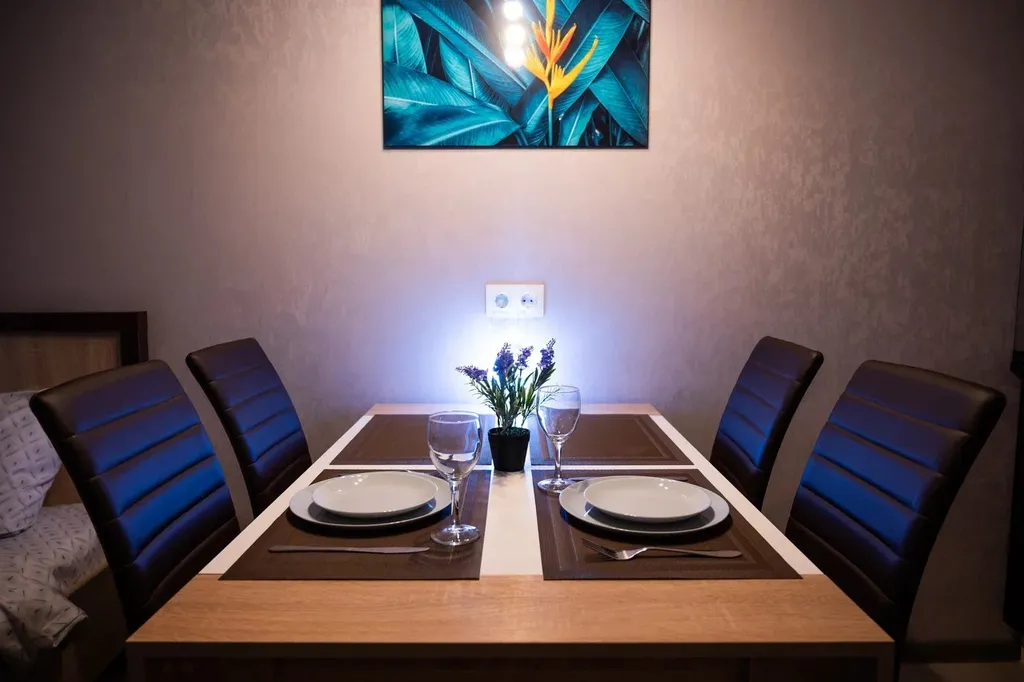 Уютная студия с дизайнерским ремонтом