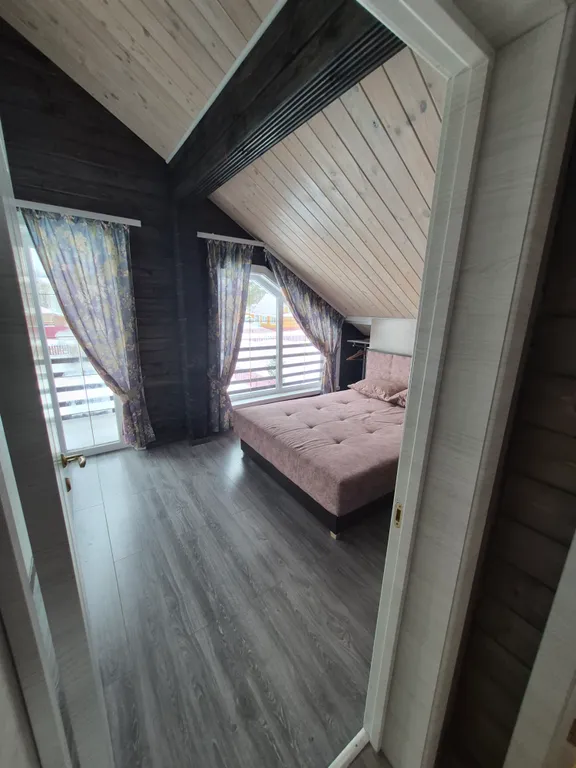 Роскошный деревянный дом