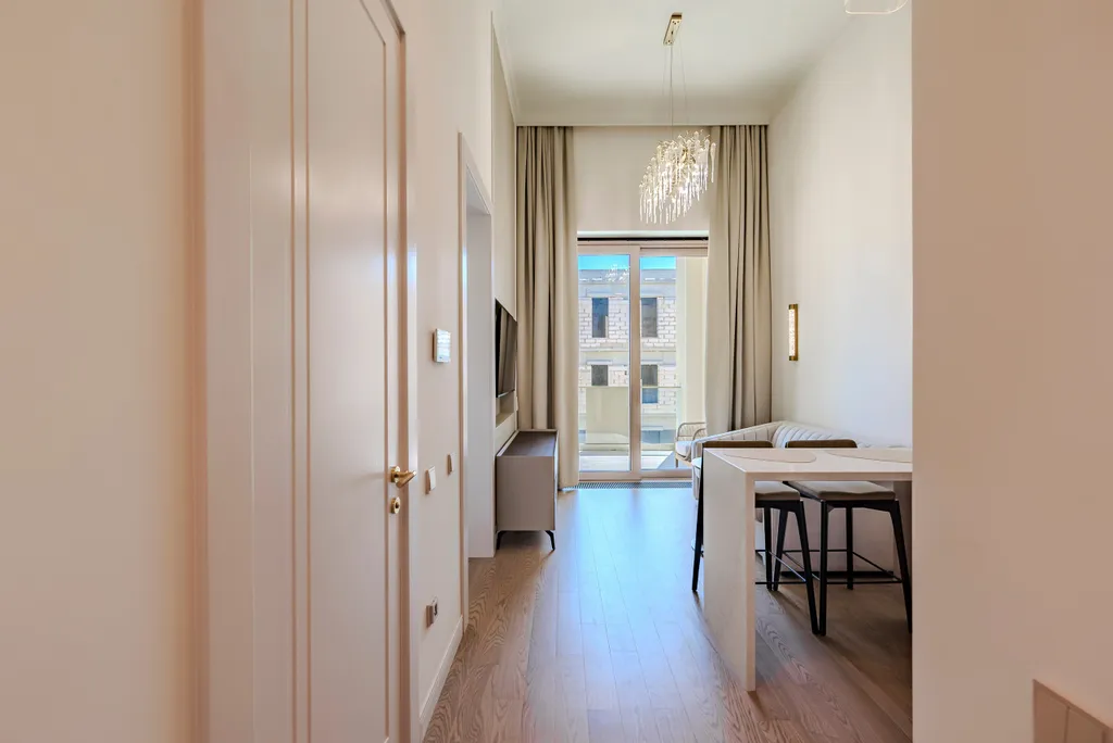 Стильный апартамент в элитном комплексе "Гранд Роял"