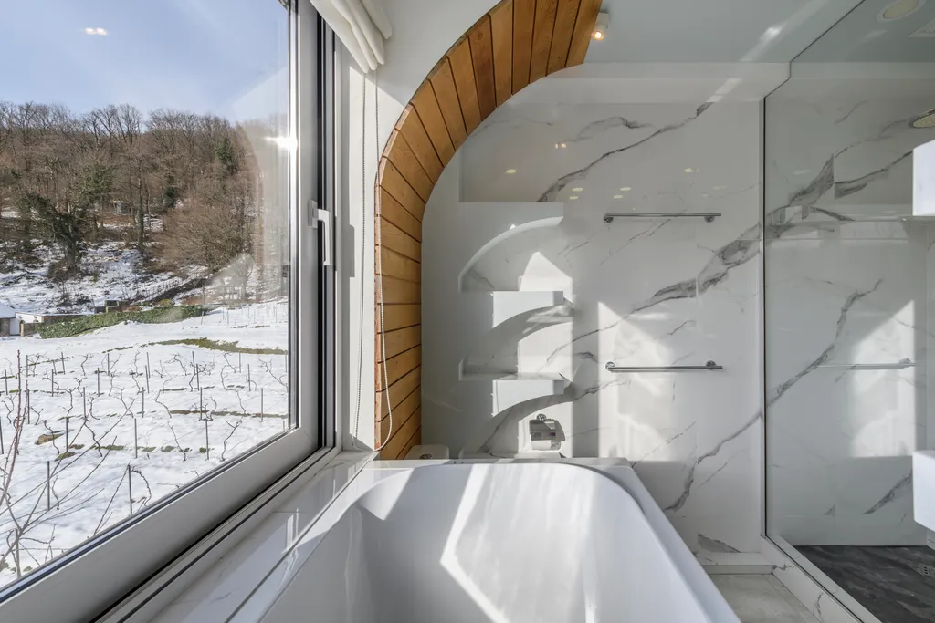 Дизайн-студия Лайт Люкс. Горная панорама из окна