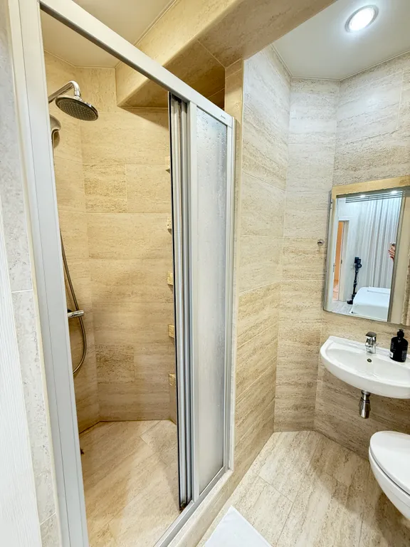 Уютная квартира в центре города с двумя полноценными комнатами