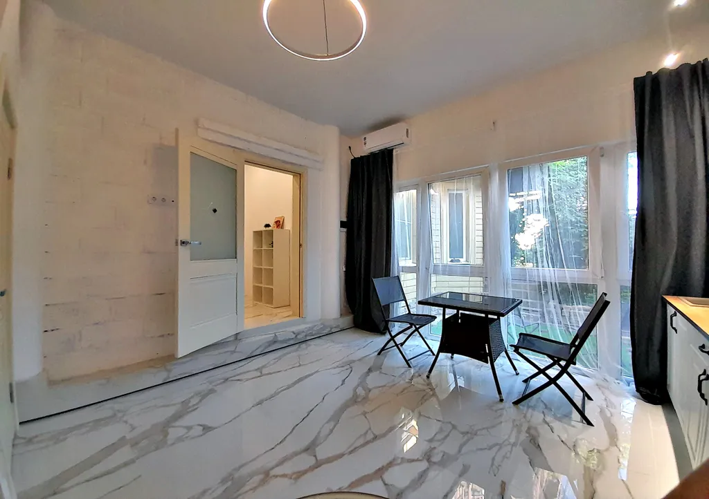 Квартира 2-комнатная Квартира — Геленджик