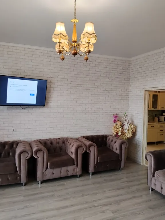 Дом замок с видом на море и горы