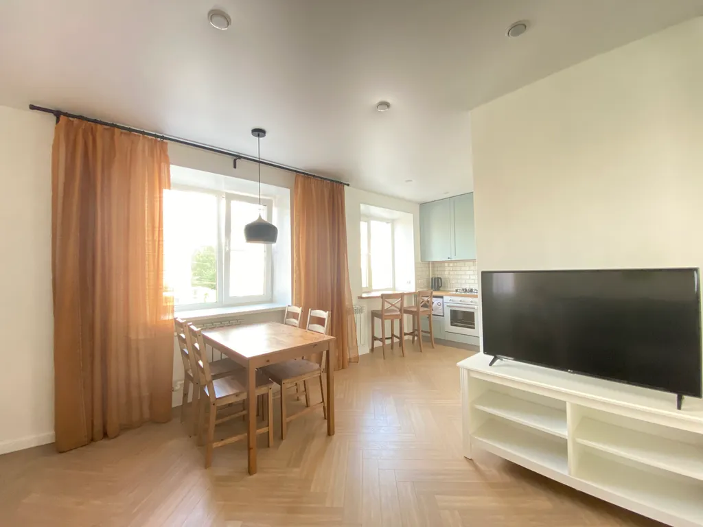 "Хочу приехать" на Герцена 20