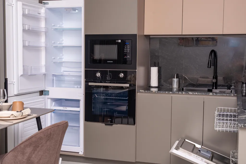 Oceanview Mood by Aesthaven