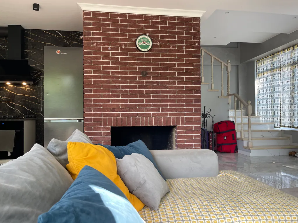 Уютный дом с баней, чаном и видом на горы