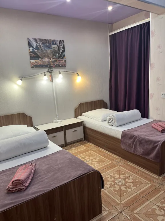 Квартира Стандарт с 2 односпальными кроватями — аренда посуточно в Омск