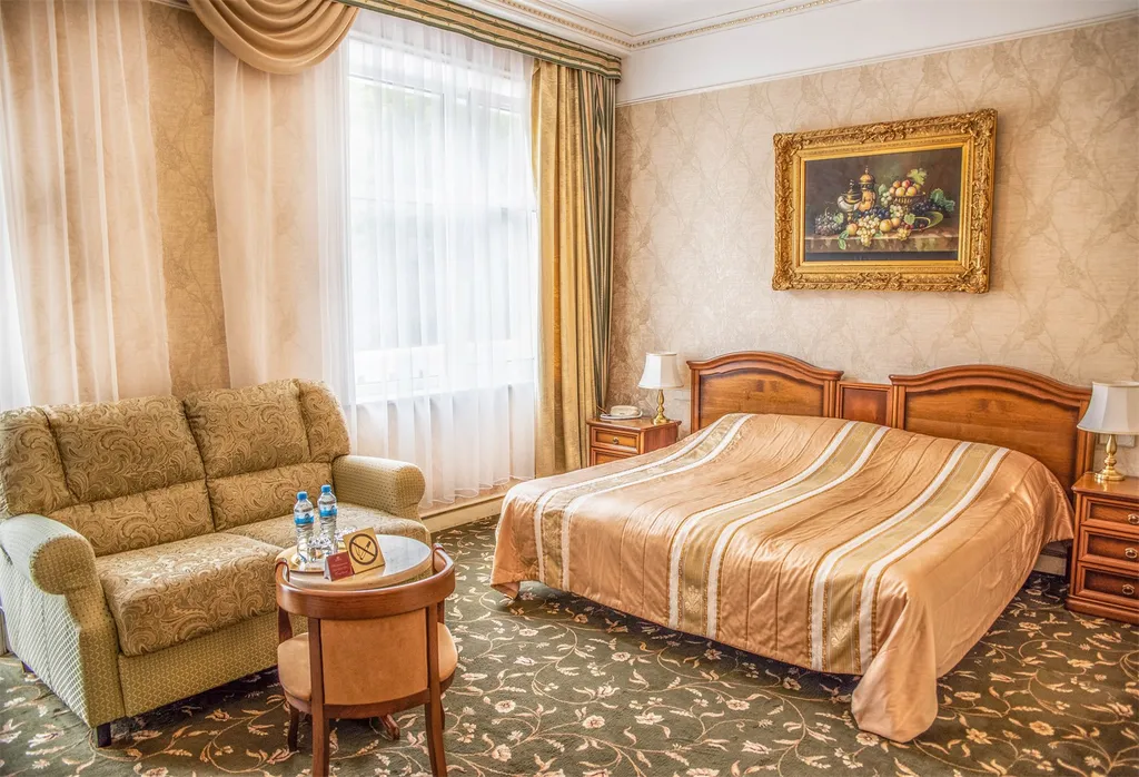 Квартира Джуниор Сюит с видом на холм — аренда посуточно в Светлогорск