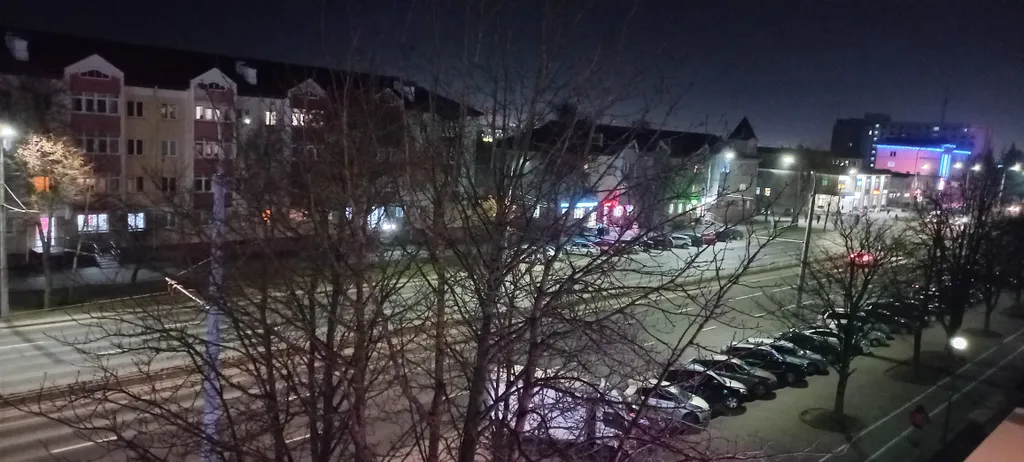 Стильная Евротрёшка рядом с центром