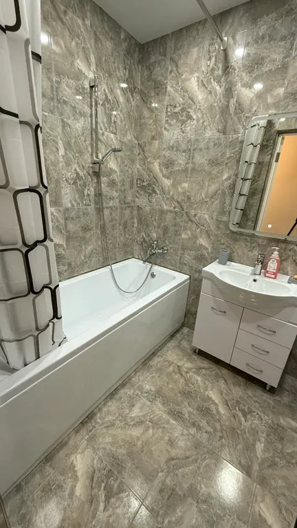 Уютная новая квартира в центре города