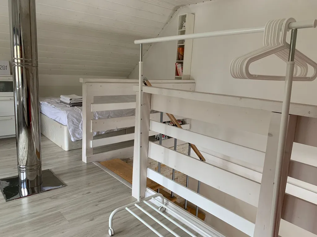 Домик близ Сорочан с баней-бочкой