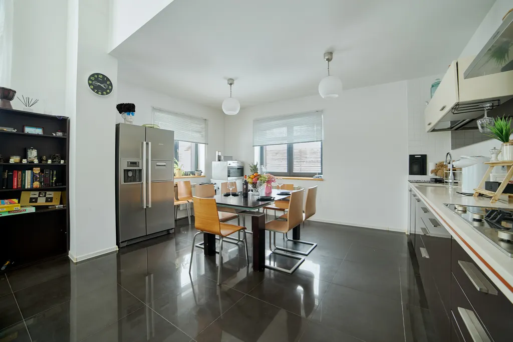 Загородный дом с баней возле горнолыжного курорта Сорочаны