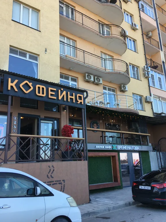 Чистая уютная квартира в новом элитном доме на берегу моря