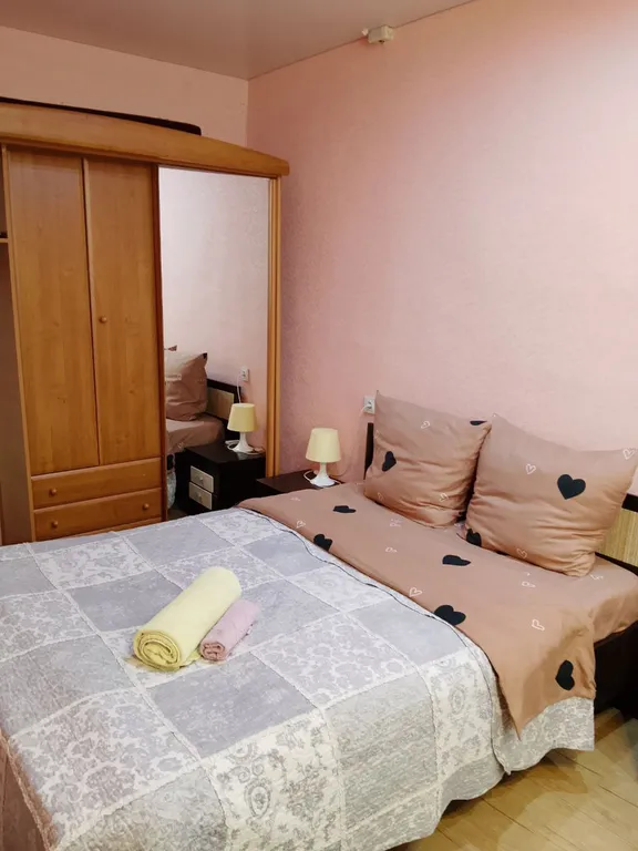 Однокомнатная квартира люкс с большой кухней, на 1 этаже, рядом с парком