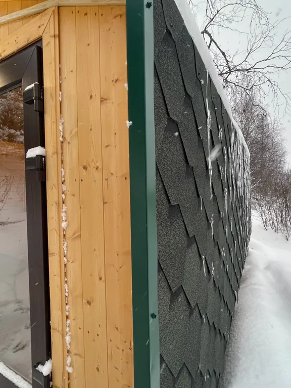 Домик на берегу Ладожского озера