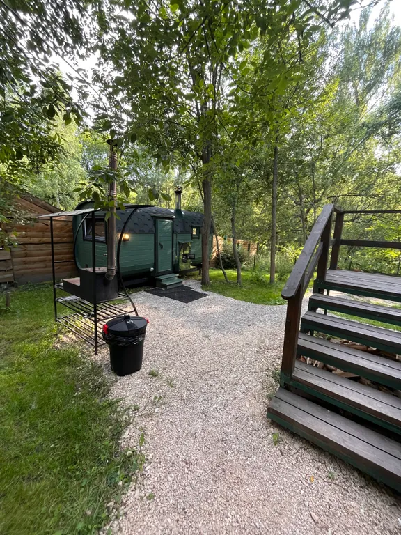 Треугольный домик Авро с баней и чаном в Чкалов Дача