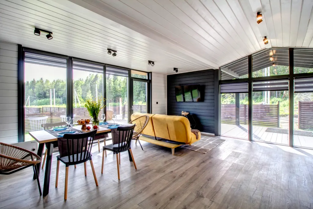 Дoм с видом на лec