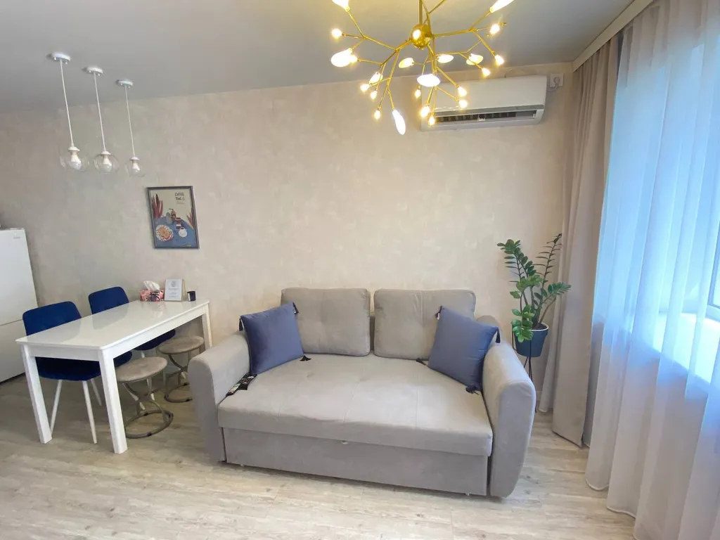 Квартира на набережной у ротонды с видом на Китай