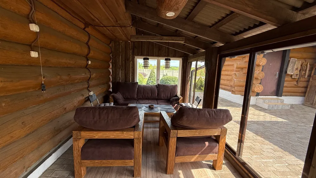 Домик у реки