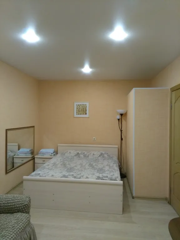 1-комнатная квартира рядом воинской частью, учебкой и УВАУГА