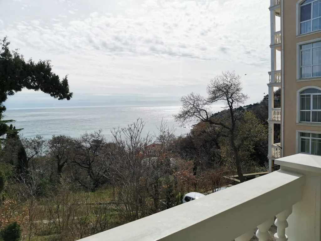 Студия с видом на море