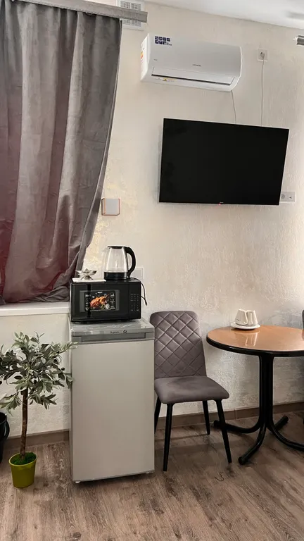 Светлая квартира с тремя окнами в самом центре