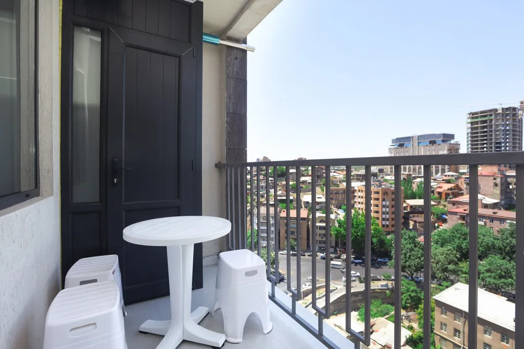 Уютная квартира с 2 спальнями с видом на город