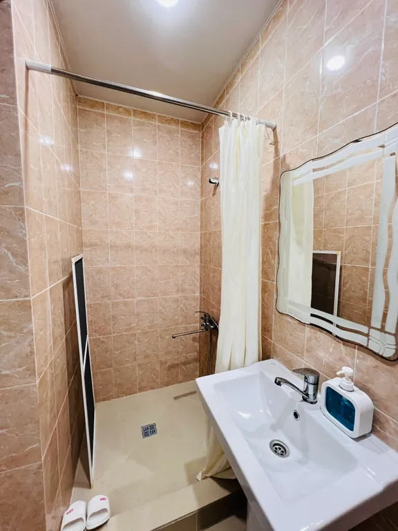 Домик с красивым двором