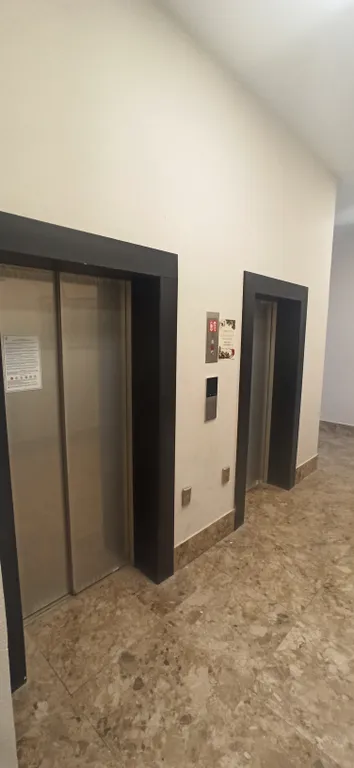 Уютная квapтиpa в новом доме комфорт - класса