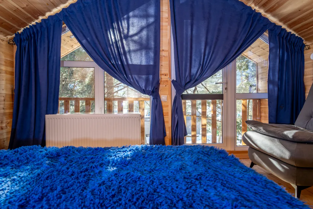 Отдельный двухэтажный домик в стиле барнхаус на Софийской Поляне