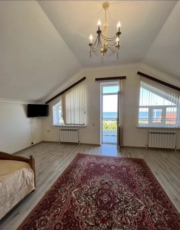 Уютна дача с видом на море