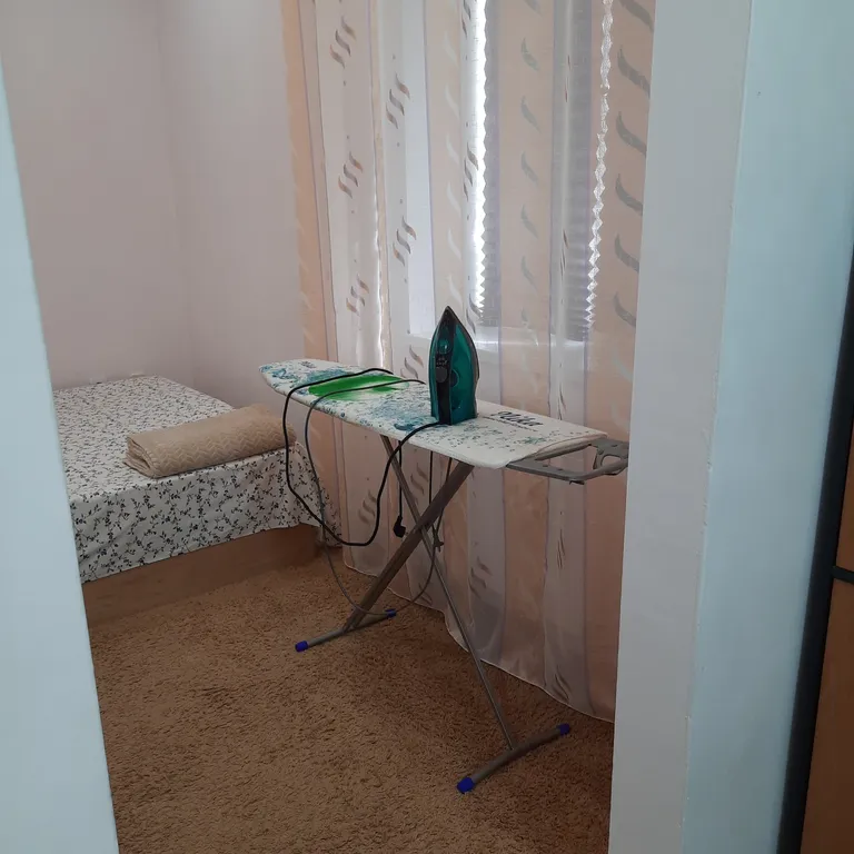 Половина двухэтажного дома у моря