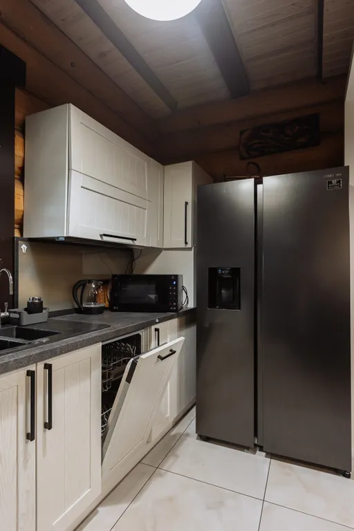 Шикарный дом из сруба с баней и бассейном