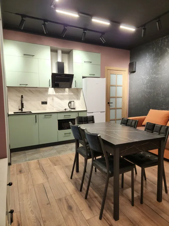 3-комнатная Ламба у озера в центре