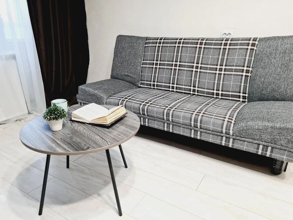 Со свежим ремонтом чистая однушка в центре