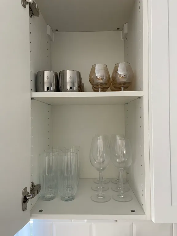 Уютный современный дом возле гор и моря