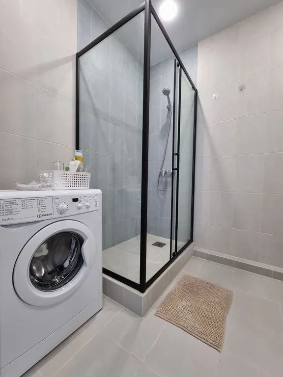 Стильная однокомнатная квартира для пары (Уютный Дом)