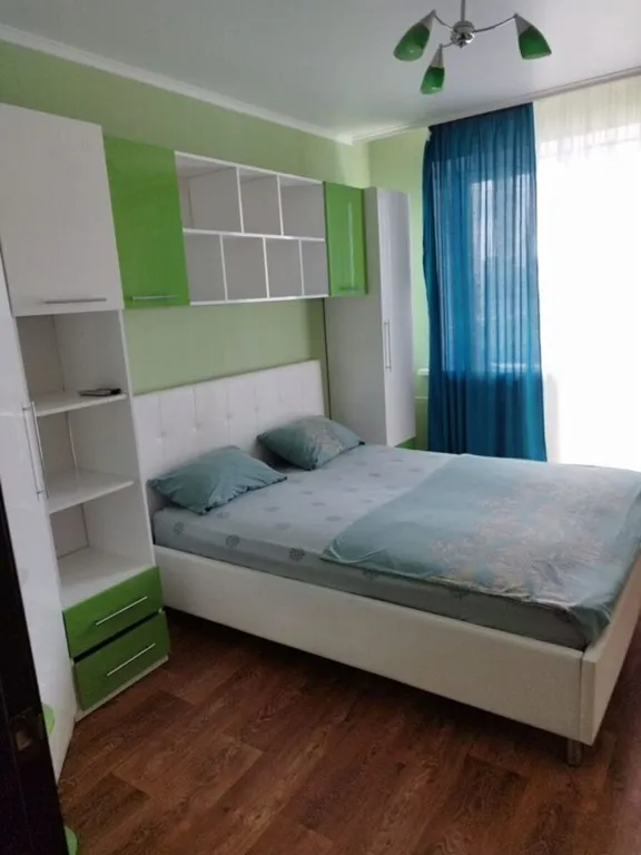 Двухкомнатная квартира — аренда посуточно в Оренбург