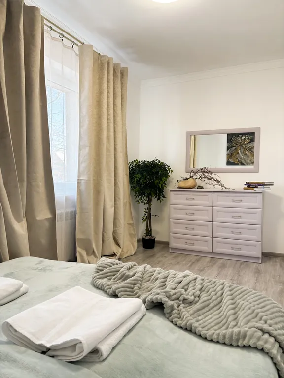 Квартира художника, 7 минут до пляжа, свободная парковка